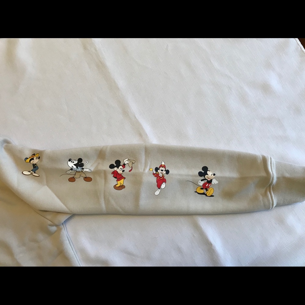 DISNEY Men’s Mickey Mouse Hoodies New With Tag - Picture 3 of 10